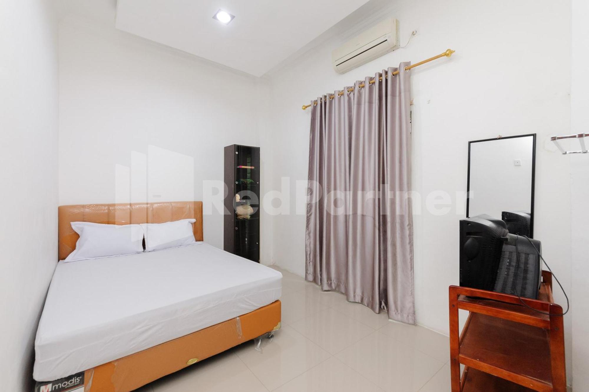 Reddoorz At Wisma Nabila Syariah Near Masjid Raya Baiturrahman 班达亚齐 外观 照片